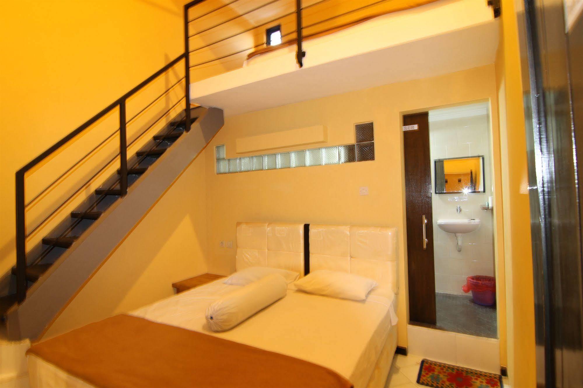 Ct1 Bali Bed & Breakfast Кута Екстериор снимка
